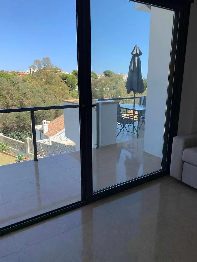 Apartamento 2 En Chalet Con Vista Abierta Al Mar مالقة